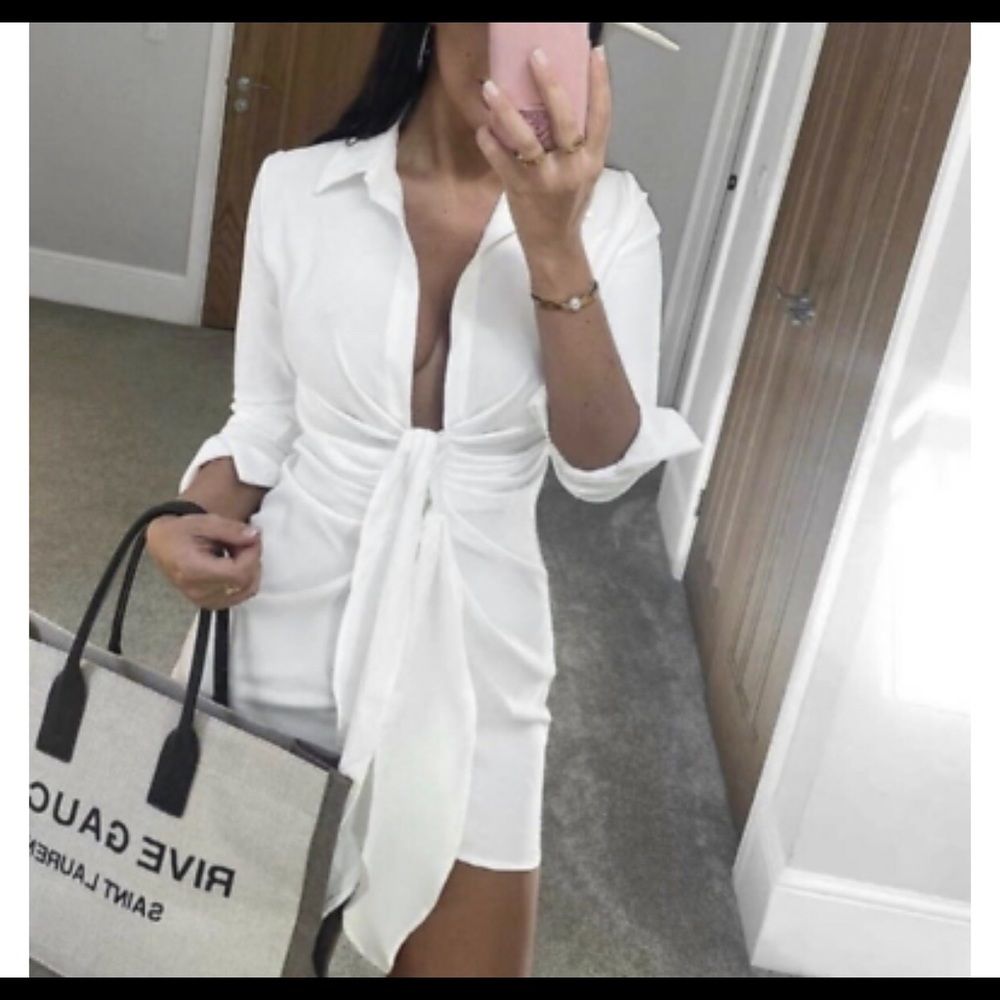 Zara white dress. NWT. Stretchy poplin low cut